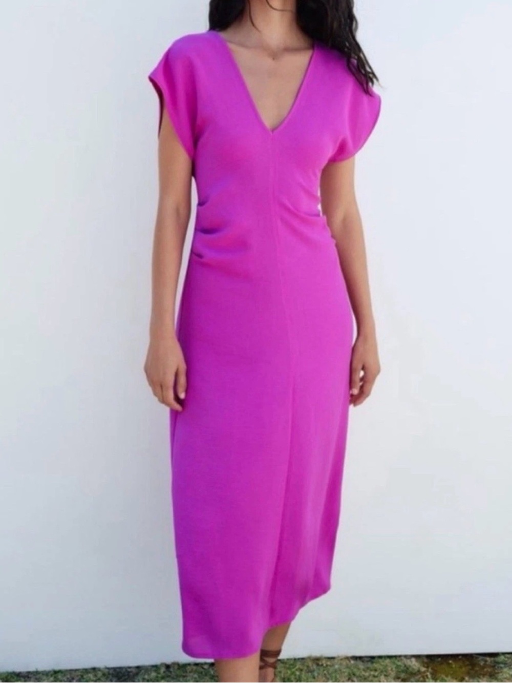 Zara V-Neck Midi Dress in Fuchsia